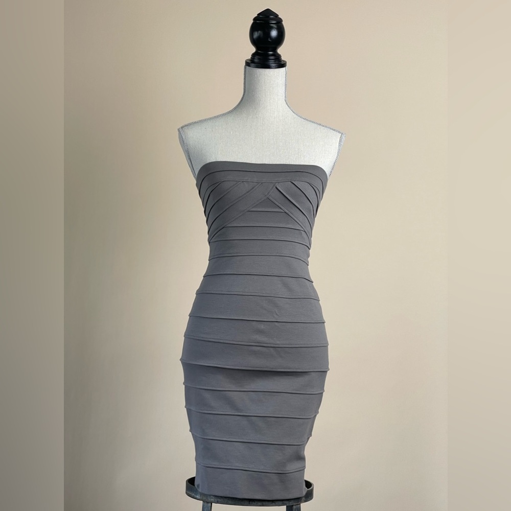 Fun BCBGMaxAzria Grey Strapless Dress size 2
